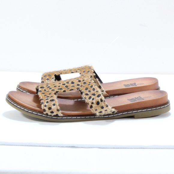 Muk Luks Nerissa Leopard T-Strap Animal Print Fur Sandals Women's Size 8 - Picture 6 of 8